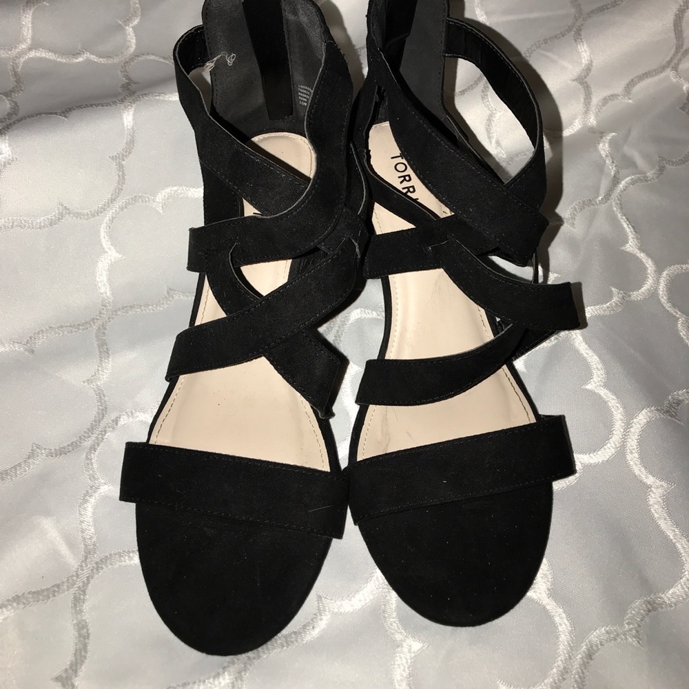 Torrid strapping heeled shoe